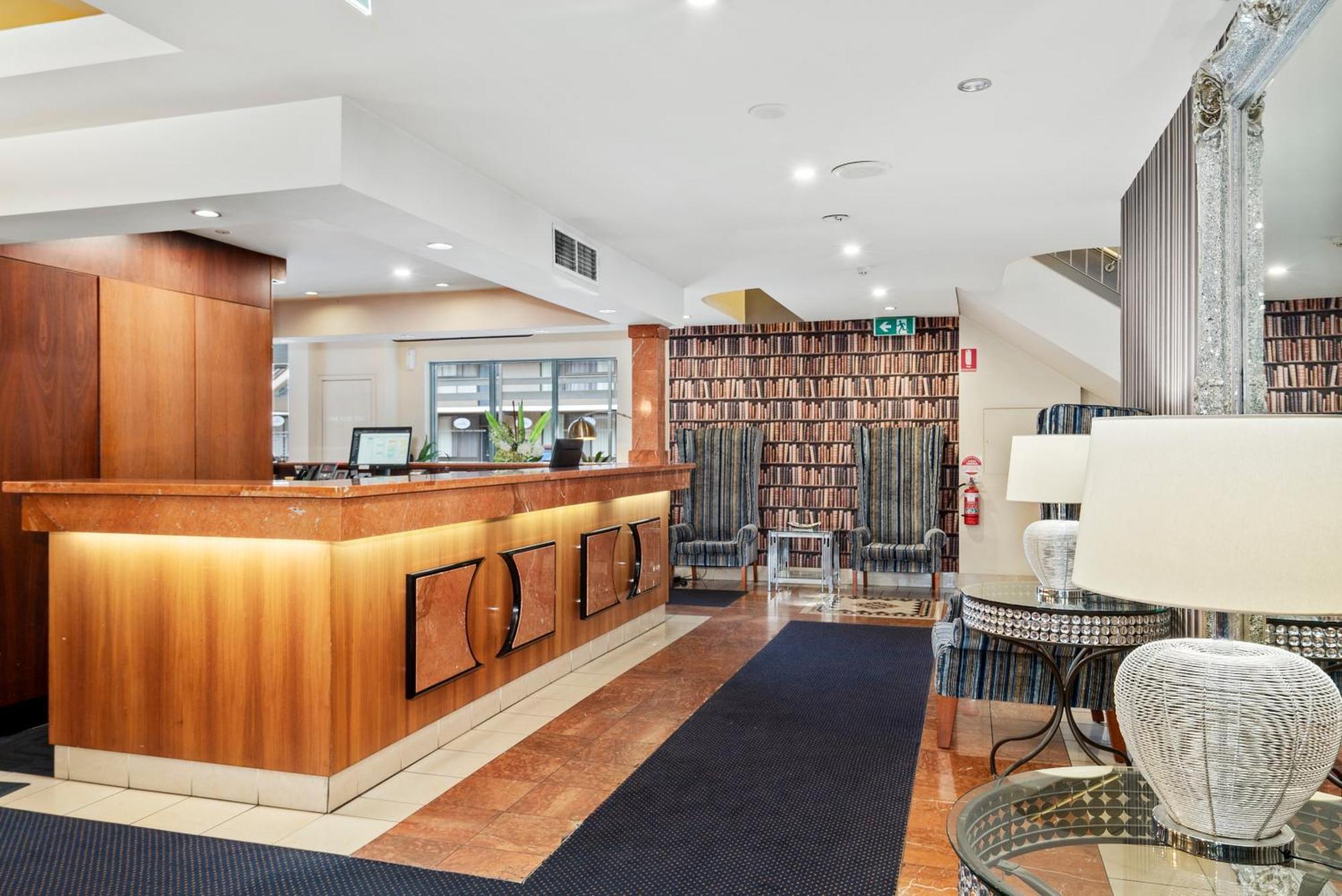 Quality Hotel Parklake Shepparton Exterior photo