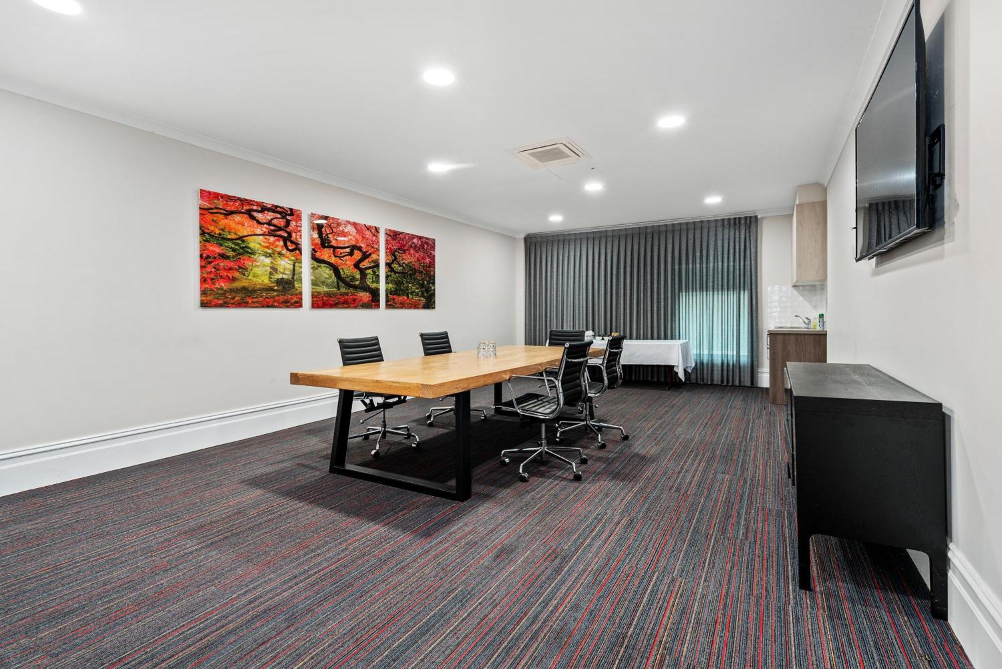 Quality Hotel Parklake Shepparton Exterior photo