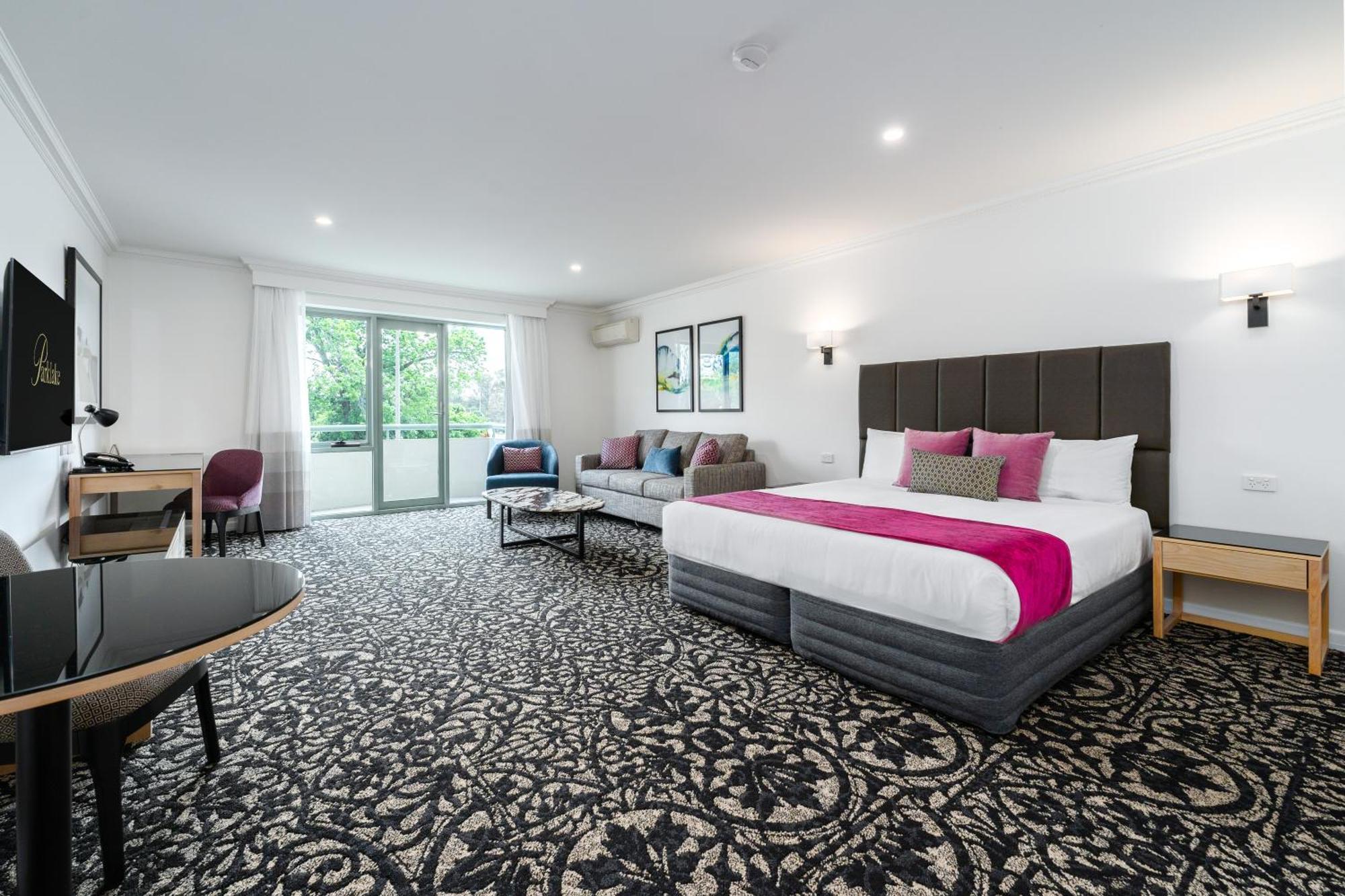 Quality Hotel Parklake Shepparton Exterior photo