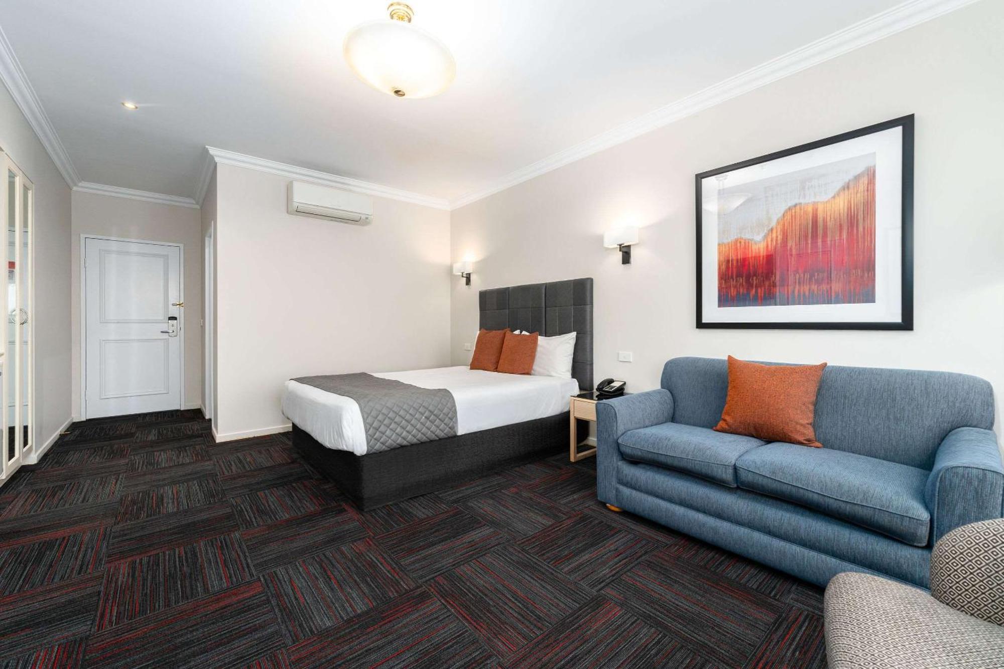 Quality Hotel Parklake Shepparton Exterior photo