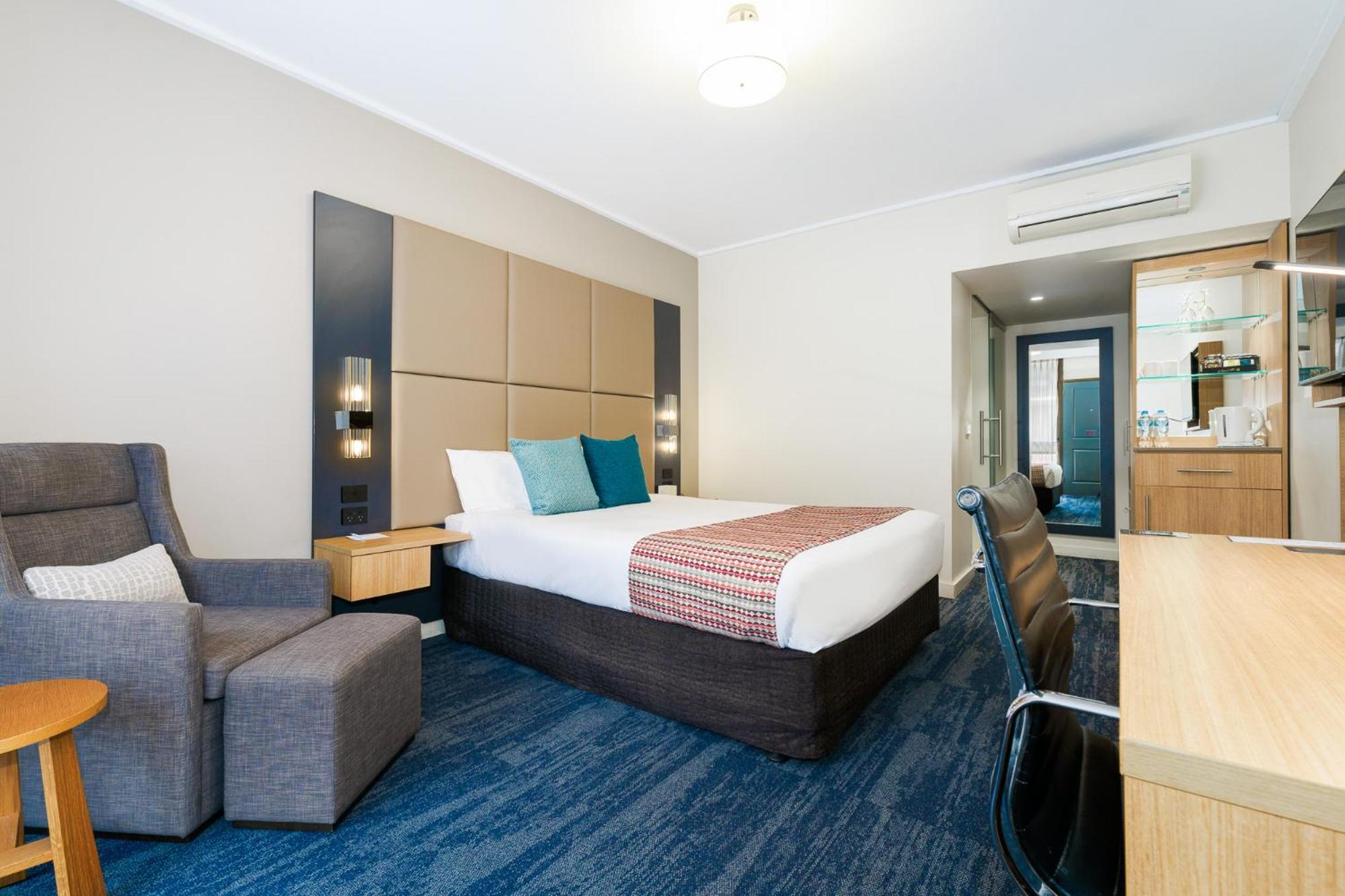 Quality Hotel Parklake Shepparton Exterior photo