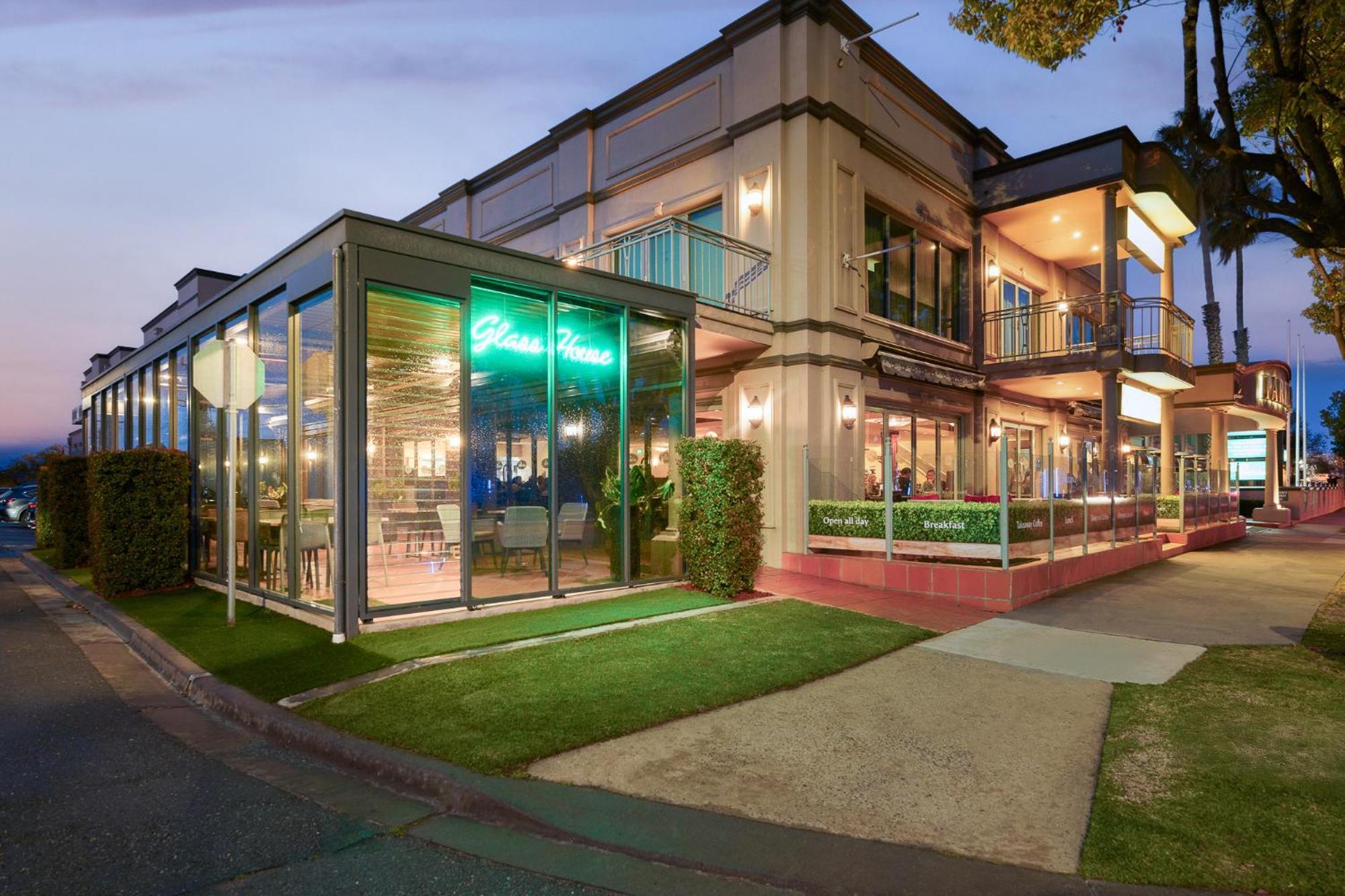 Quality Hotel Parklake Shepparton Exterior photo